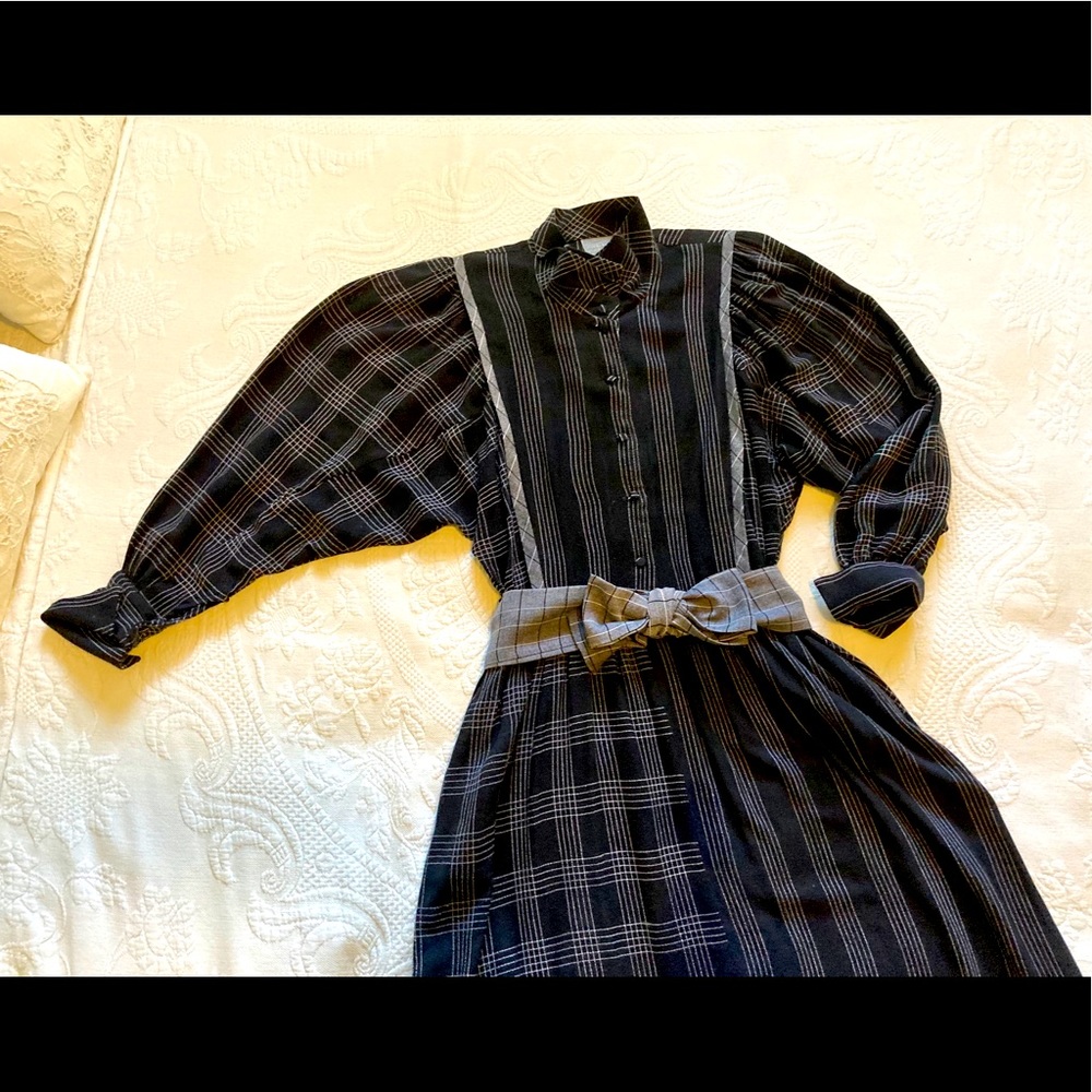 Vintage Rabbit Rabbit Rabbit Dress - Picture 2 of 14